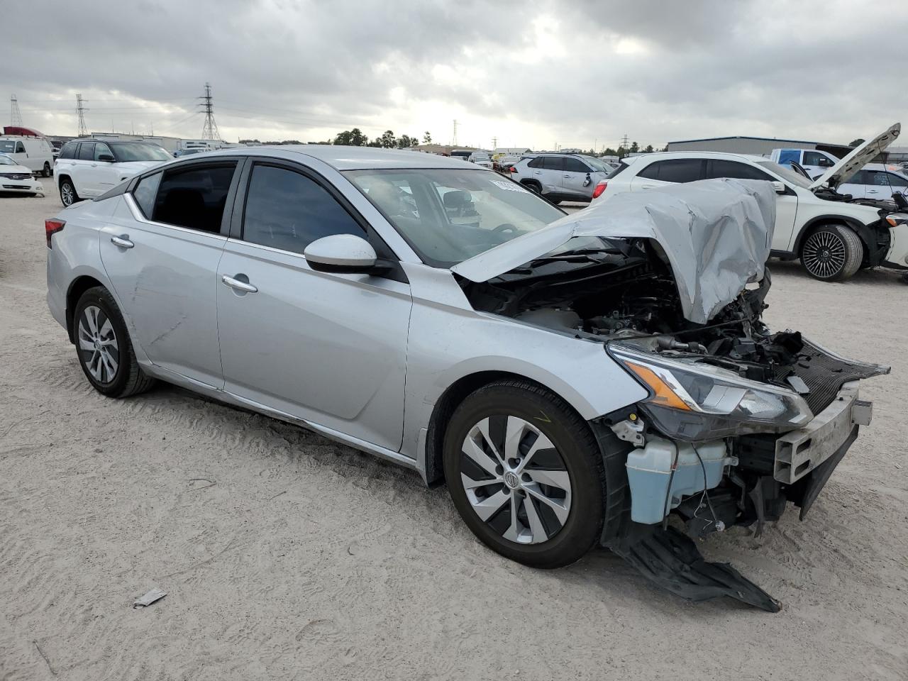 2021 Nissan Altima - Image 5