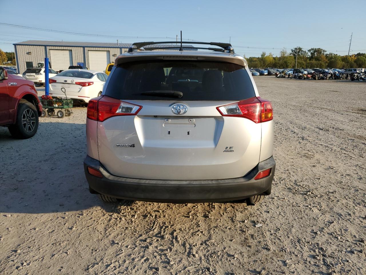 VIN JTMBFREV5FD156052 2015 TOYOTA RAV4 no.6