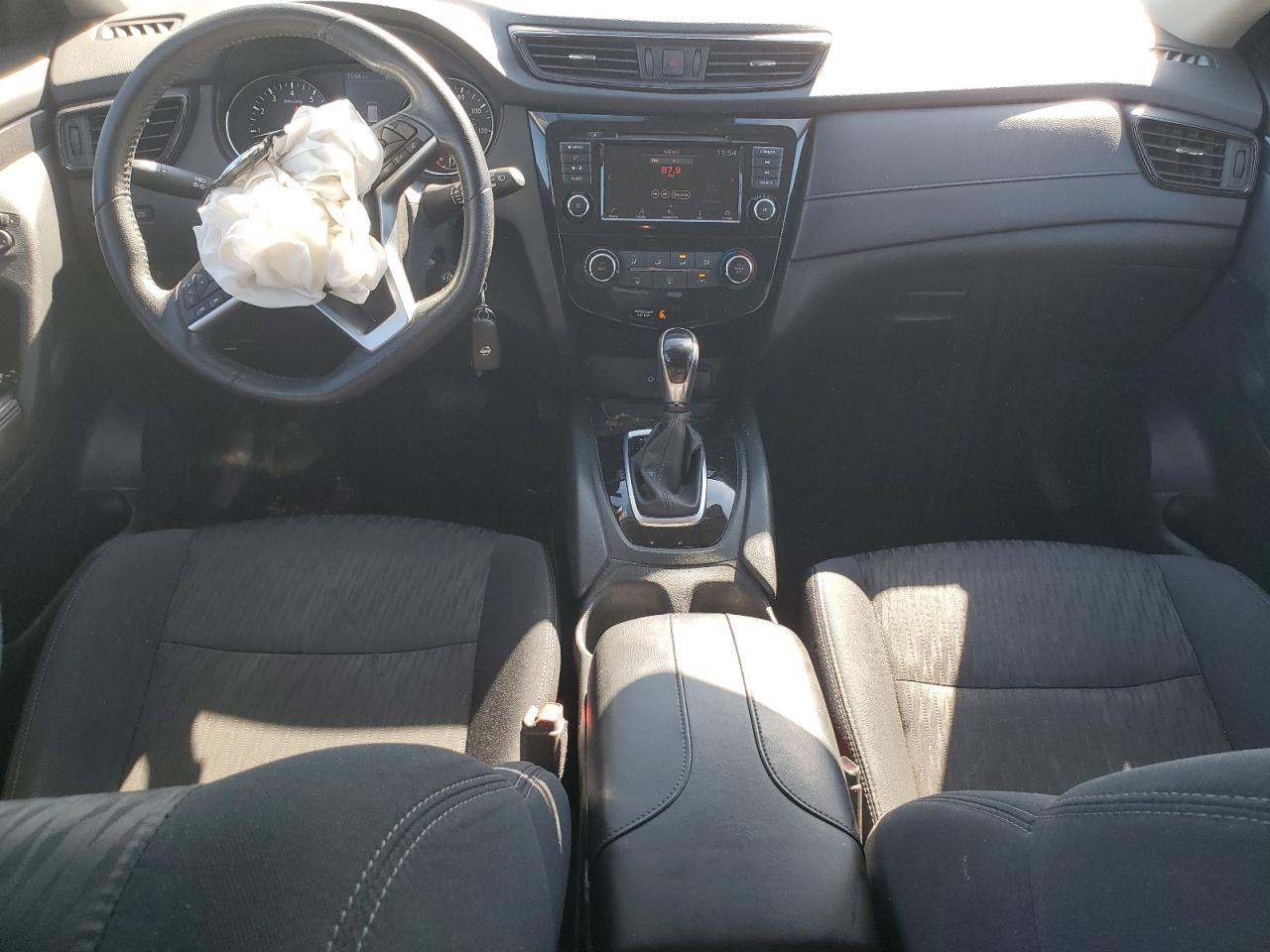 2019 Nissan Rogue - Image 8