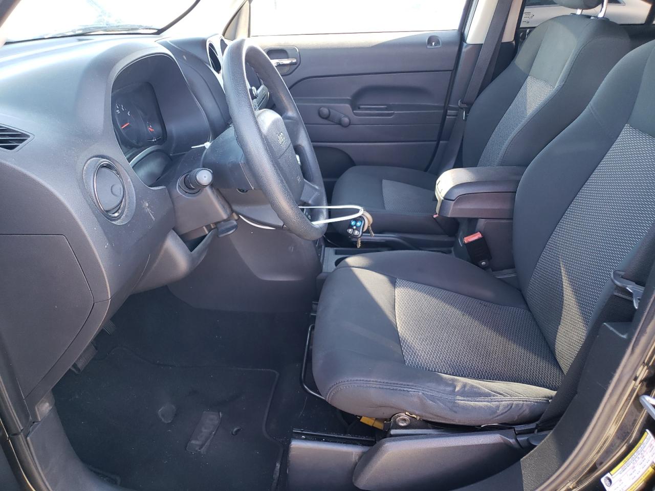 2010 Jeep Liberty (Patriot) - Image 7