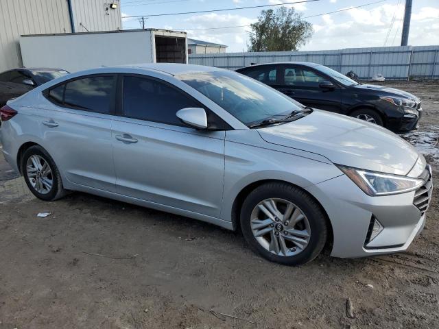  HYUNDAI ELANTRA 2019 Серый