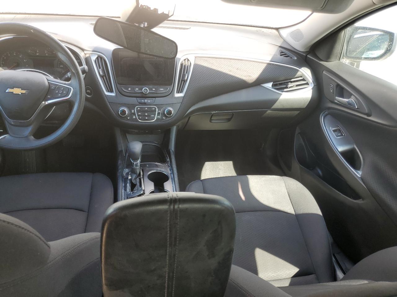 2022 Chevrolet Malibu - Image 8