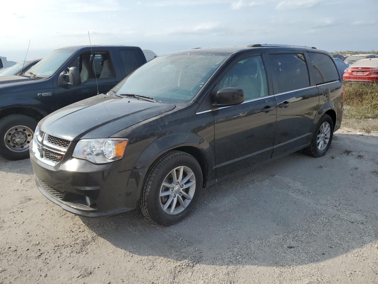 2020 Dodge Caravan - Image 1