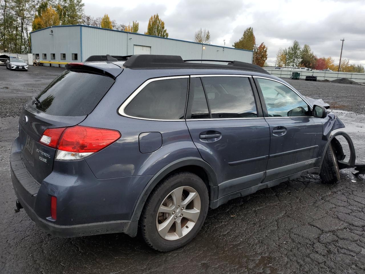 2014 Subaru Outback - Image 3