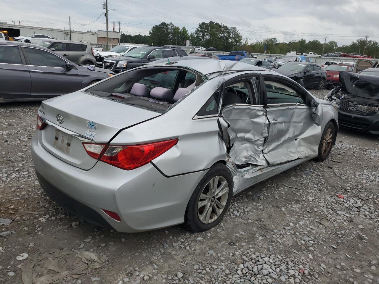 2014 Hyundai Sonata - Image 3