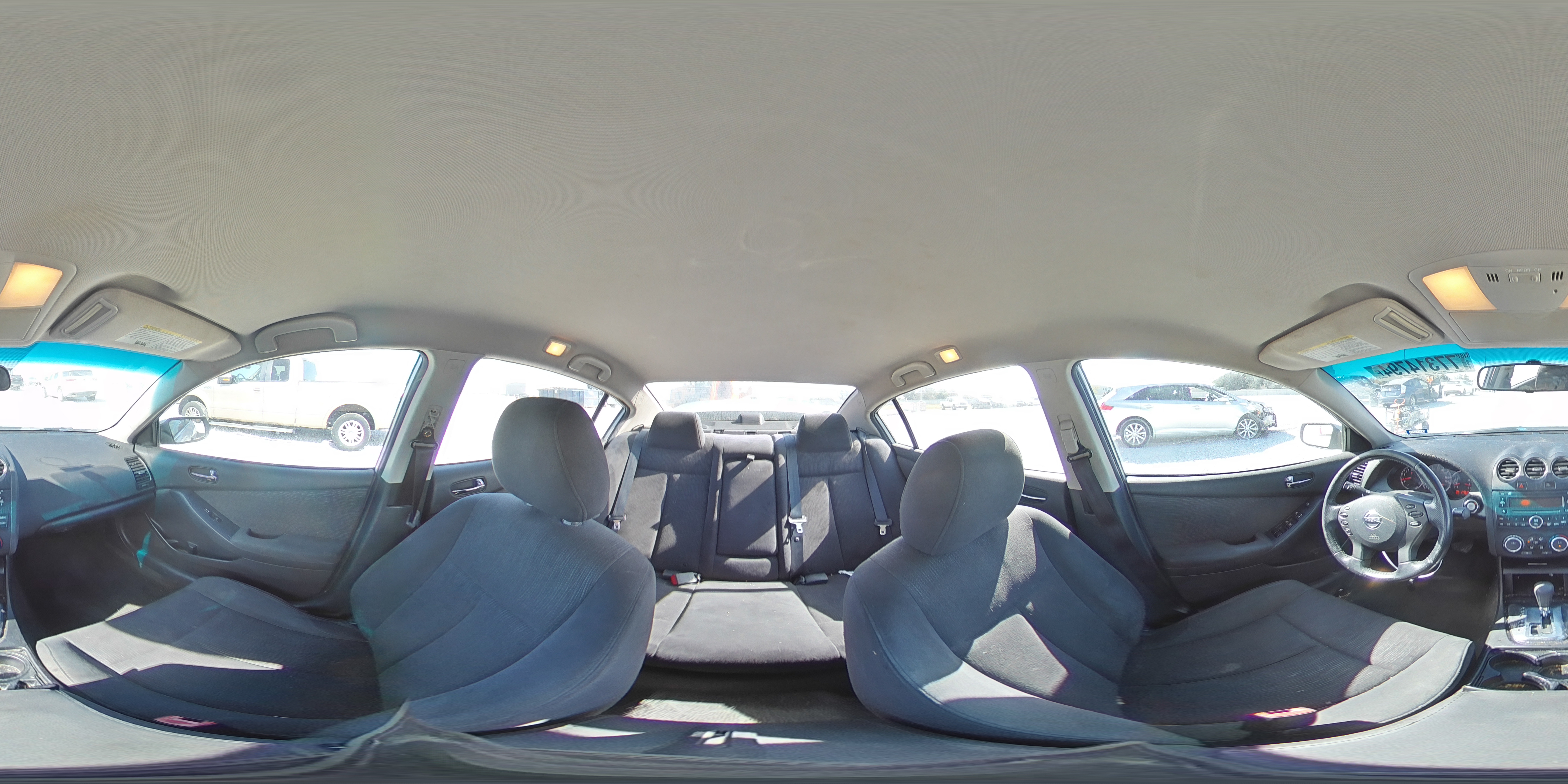2012 Nissan Altima - Image 13