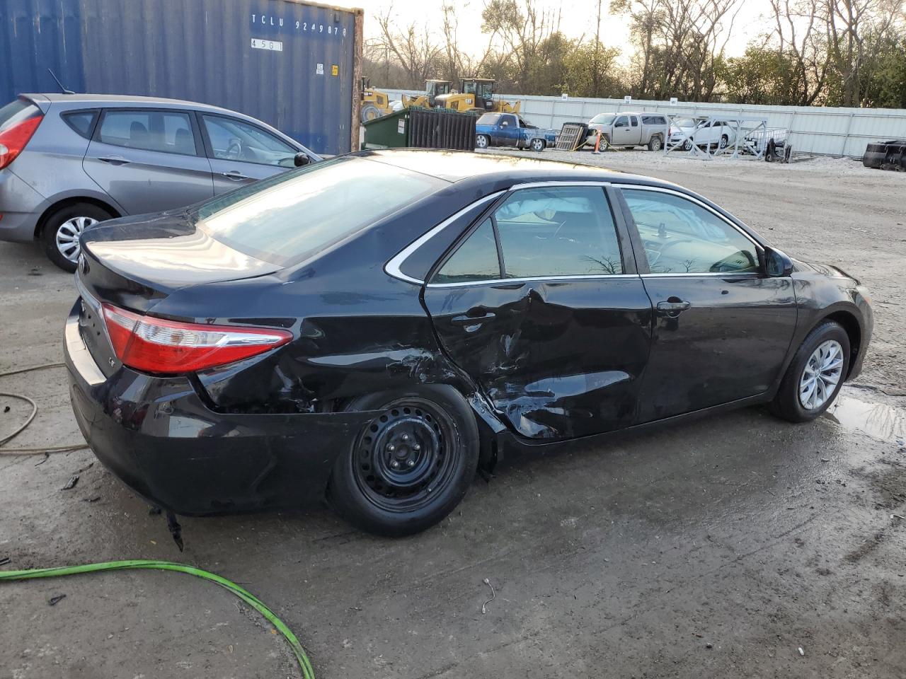 2015 Toyota Camry - Image 3