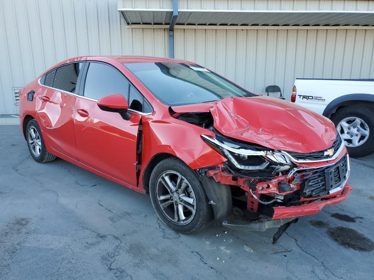 2018 Chevrolet Cruze - Image 4