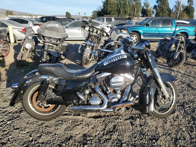 2013 Harley-Davidson Fltrx Road Glide Custom de vânzare în American Canyon, CA - Front End