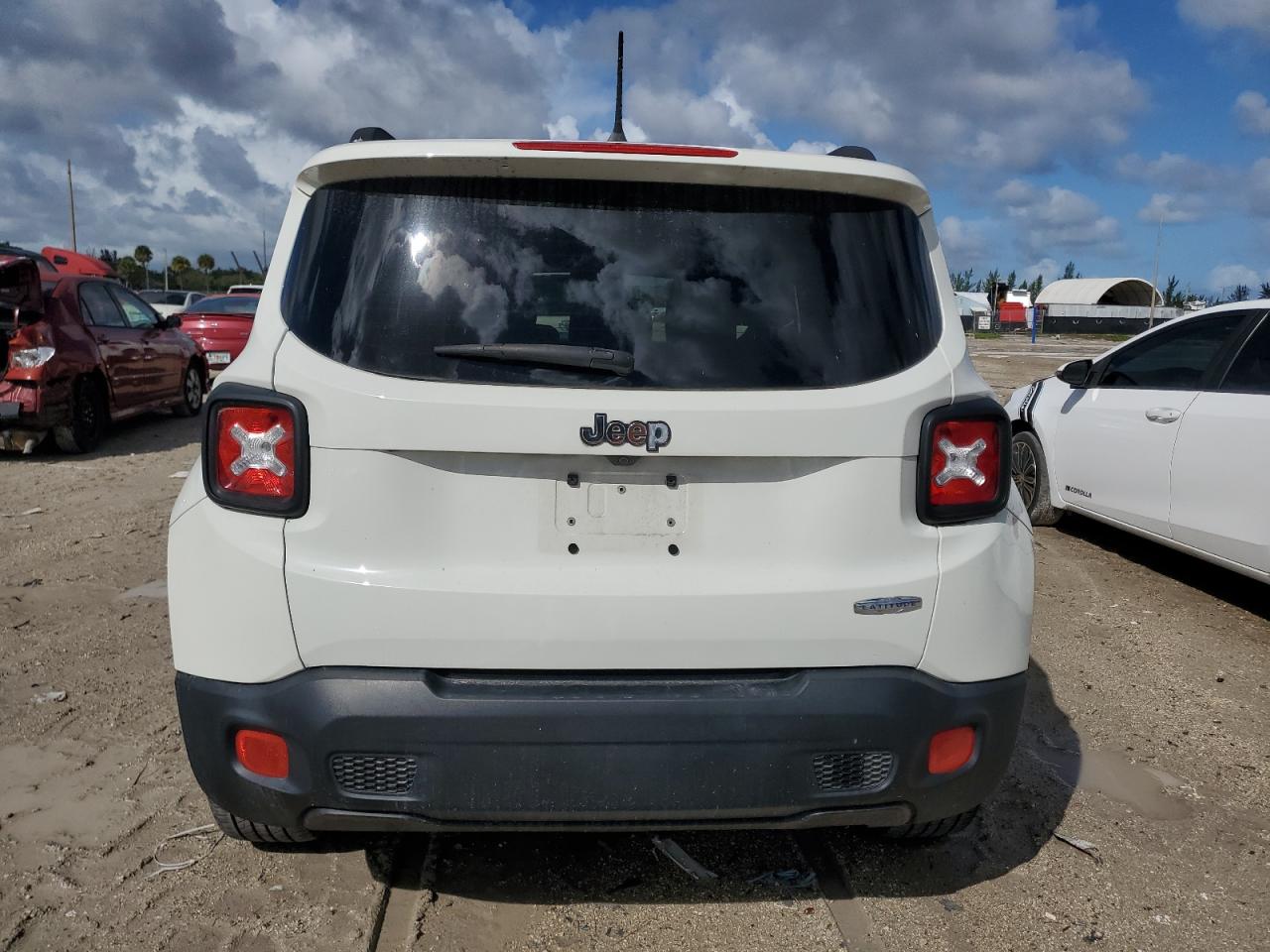 2017 Jeep Renegade Latitude VIN: ZACCJABB1HPF91850 Lot: 75739654
