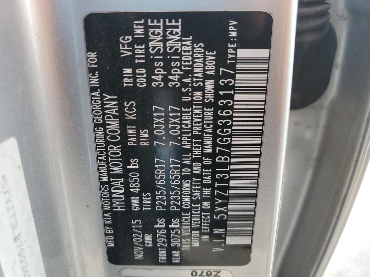 2016 Hyundai Santa Fe - Image 13