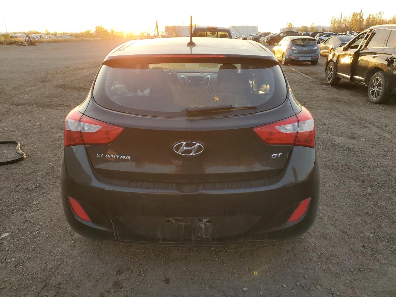 2014 Hyundai Elantra - Image 6