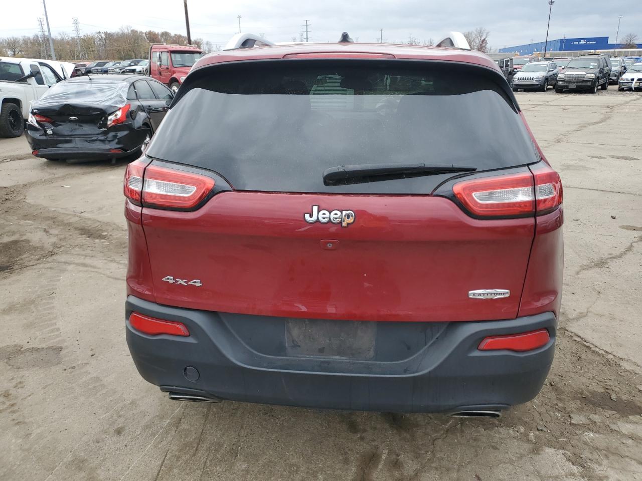 2015 Jeep Cherokee Latitude VIN: 1C4PJMCS9FW521806 Lot: 78602554