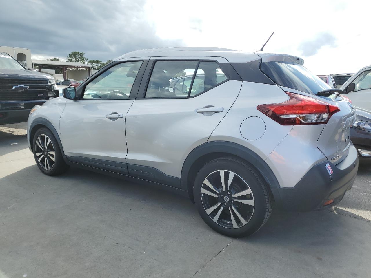 2020 Nissan Kicks - Image 2