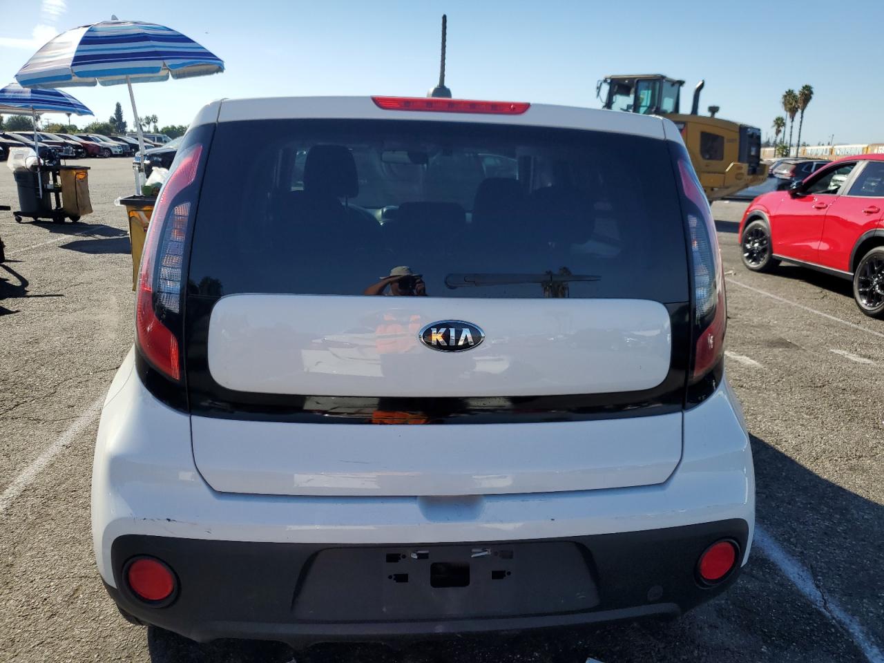 VIN KNDJN2A23H7487246 2017 KIA SOUL no.6