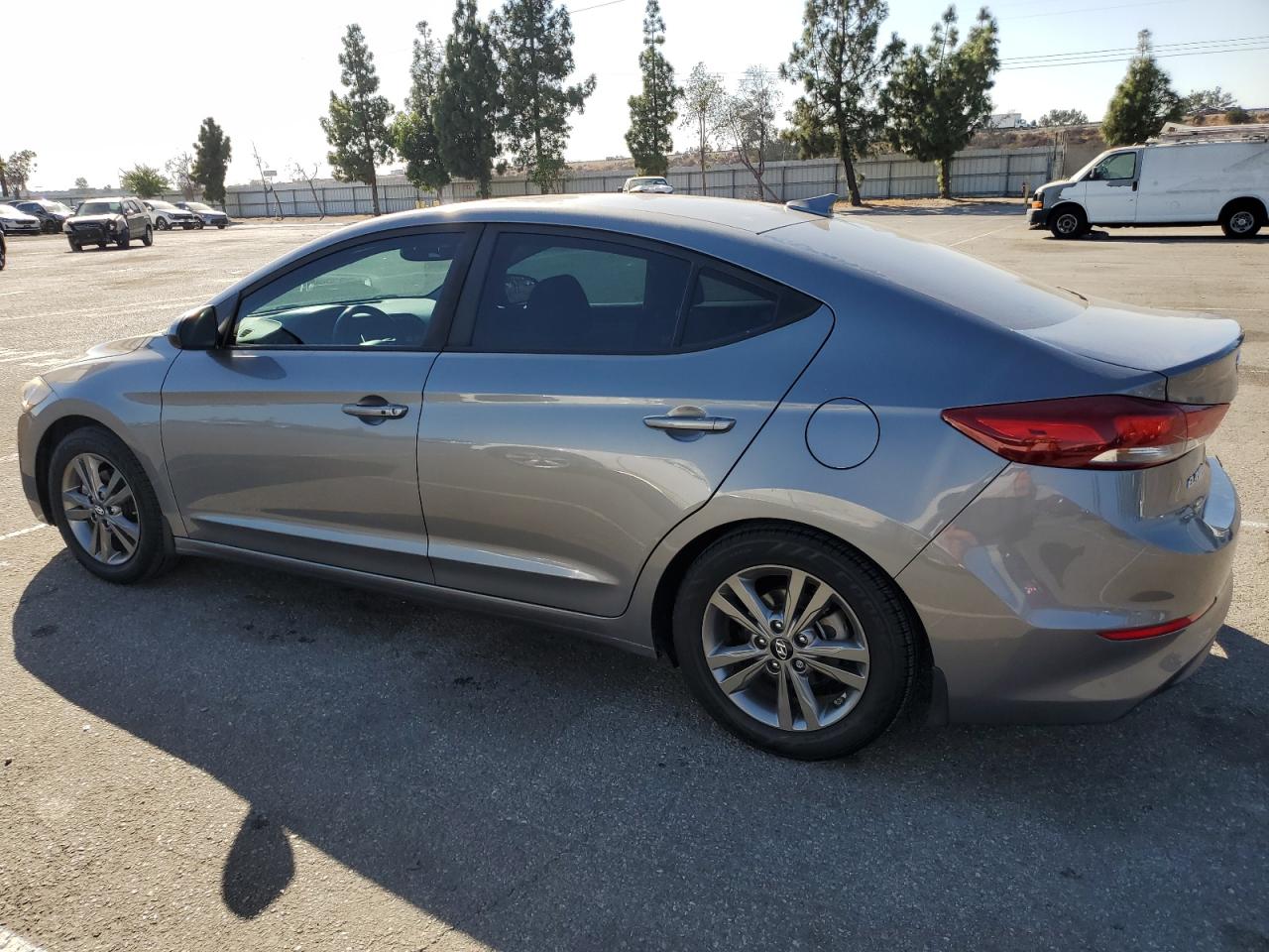 2018 Hyundai Elantra - Image 2