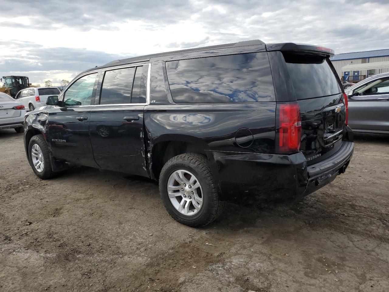 1GNSKHKC5LR176641 2020 CHEVROLET SUBURBAN - Image 2