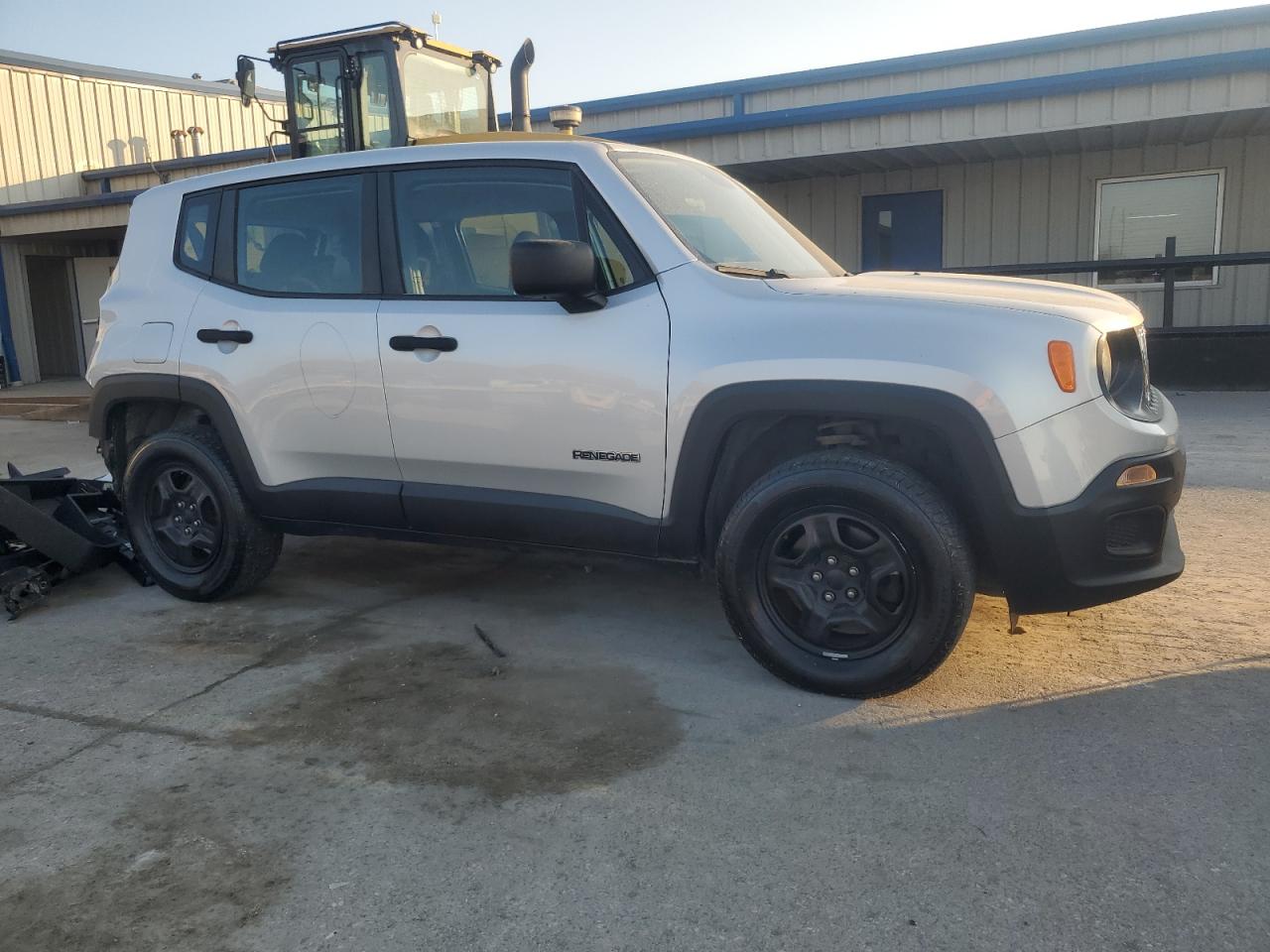 2018 Jeep Renegade - Image 4
