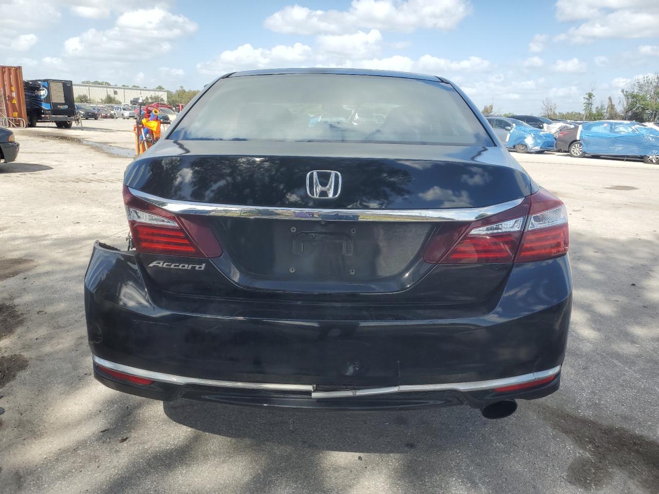 2017 Honda Accord Lx VIN: 1HGCR2F39HA174012 Lot: 78086094