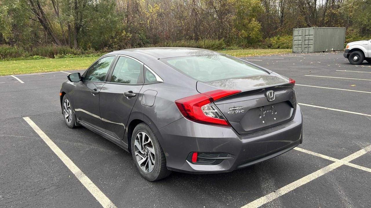 2018 Honda Civic Ex VIN: 2HGFC2F81JH011842 Lot: 76552174