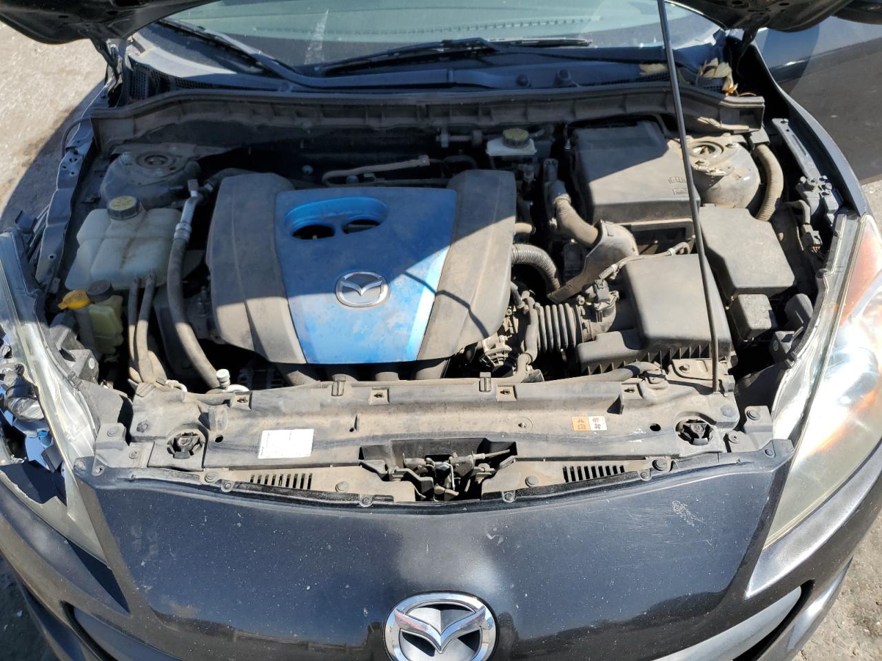 2012 Mazda 3 - Image 12