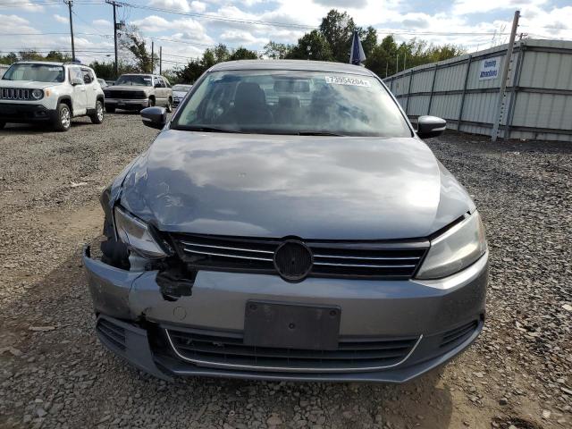  VOLKSWAGEN JETTA 2014 Серый