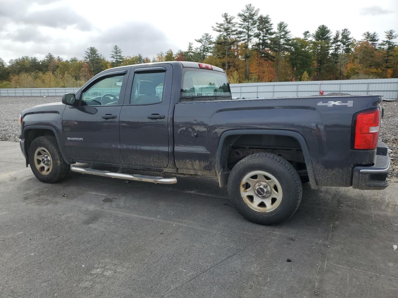2015 GMC Sierra - Image 2