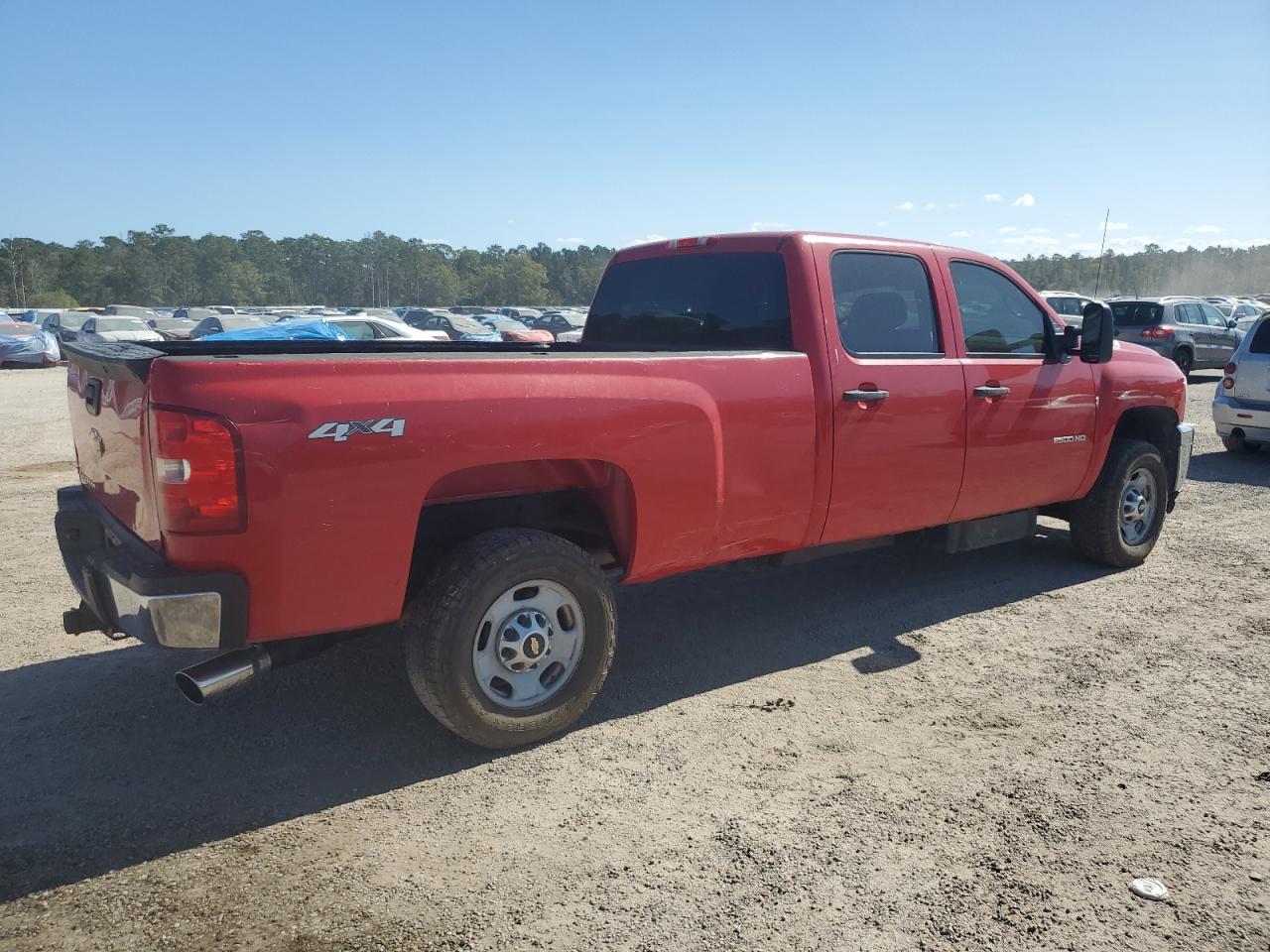 2013 Chevrolet Silverado - Image 3