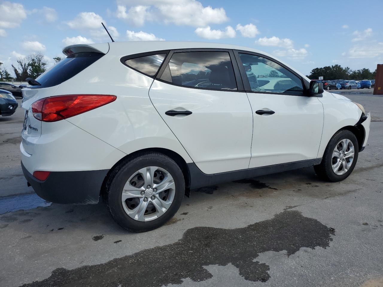 2013 Hyundai Tucson - Image 3