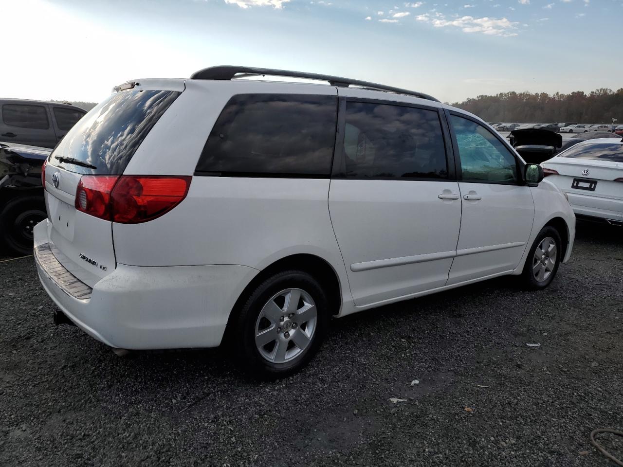 2006 Toyota Sienna - Image 3