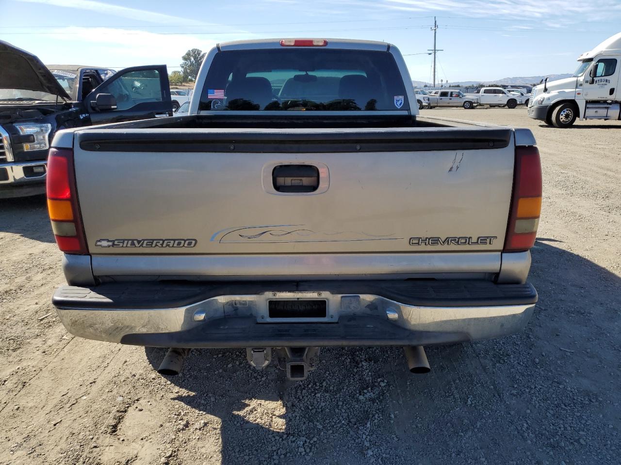 2001 Chevrolet Silverado K1500 VIN: 1GCEK19T71E167057 Lot: 75776904