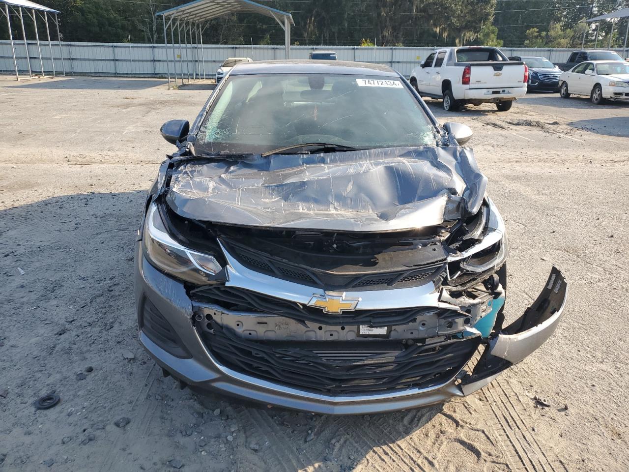 2019 Chevrolet Cruze - Image 5