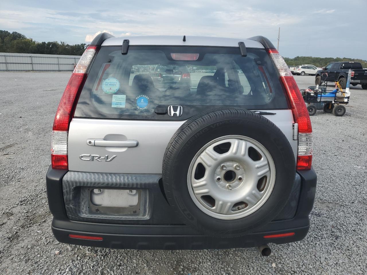 JHLRD68515C010527 2005 Honda Cr-V Lx