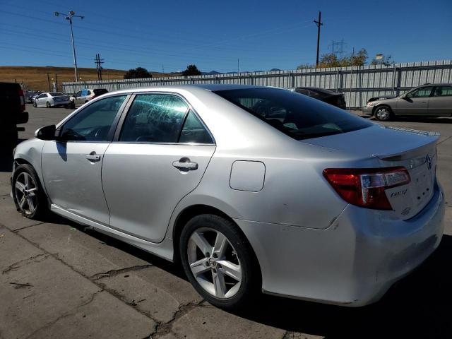  TOYOTA CAMRY 2014 Сріблястий