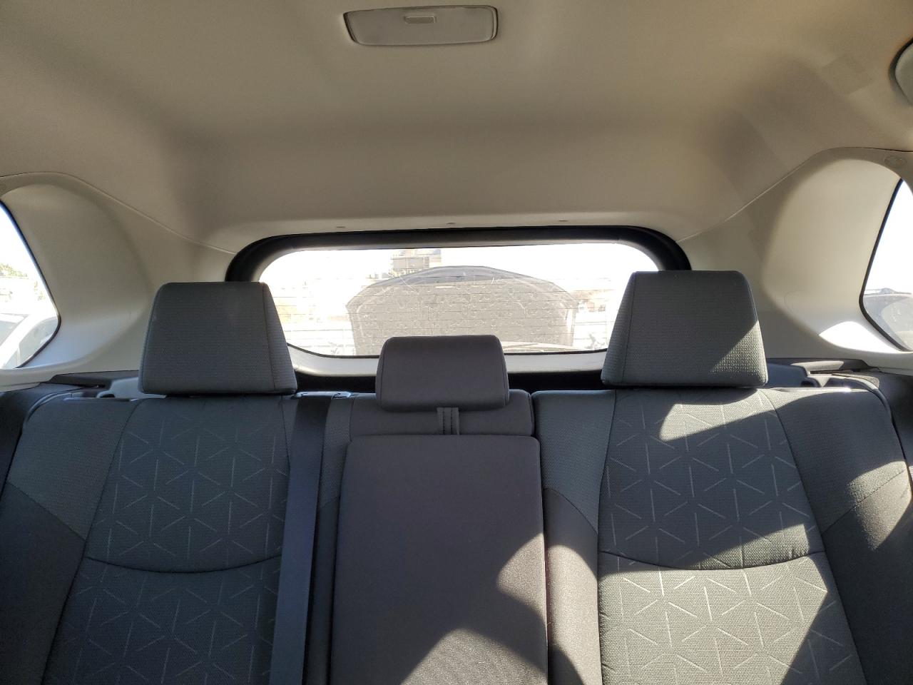 2023 Toyota RAV 4 - Image 10