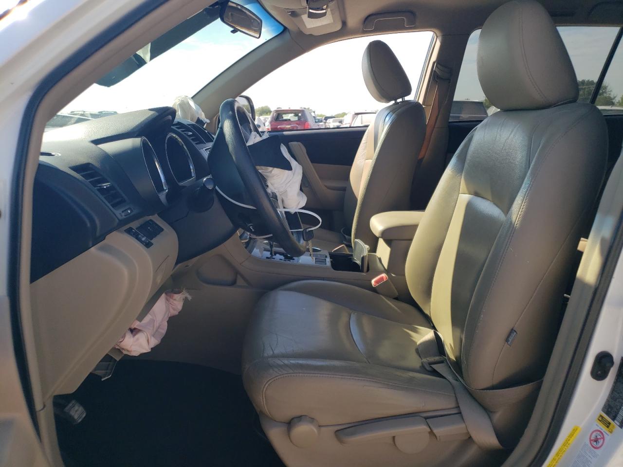 2013 Toyota Highlander - Image 7