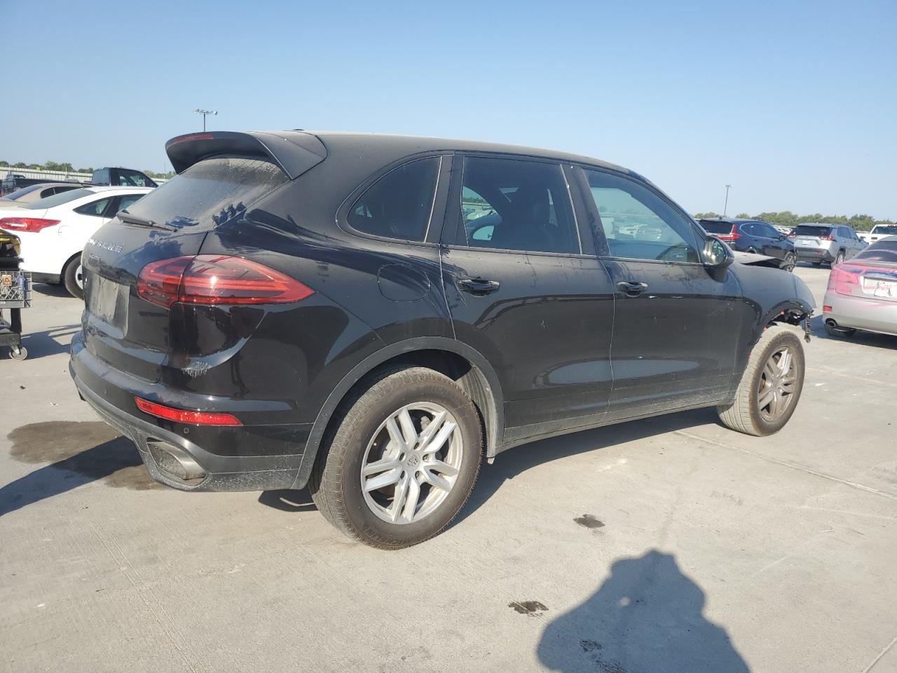 WP1AA2A21JKA05774 2018 Porsche Cayenne