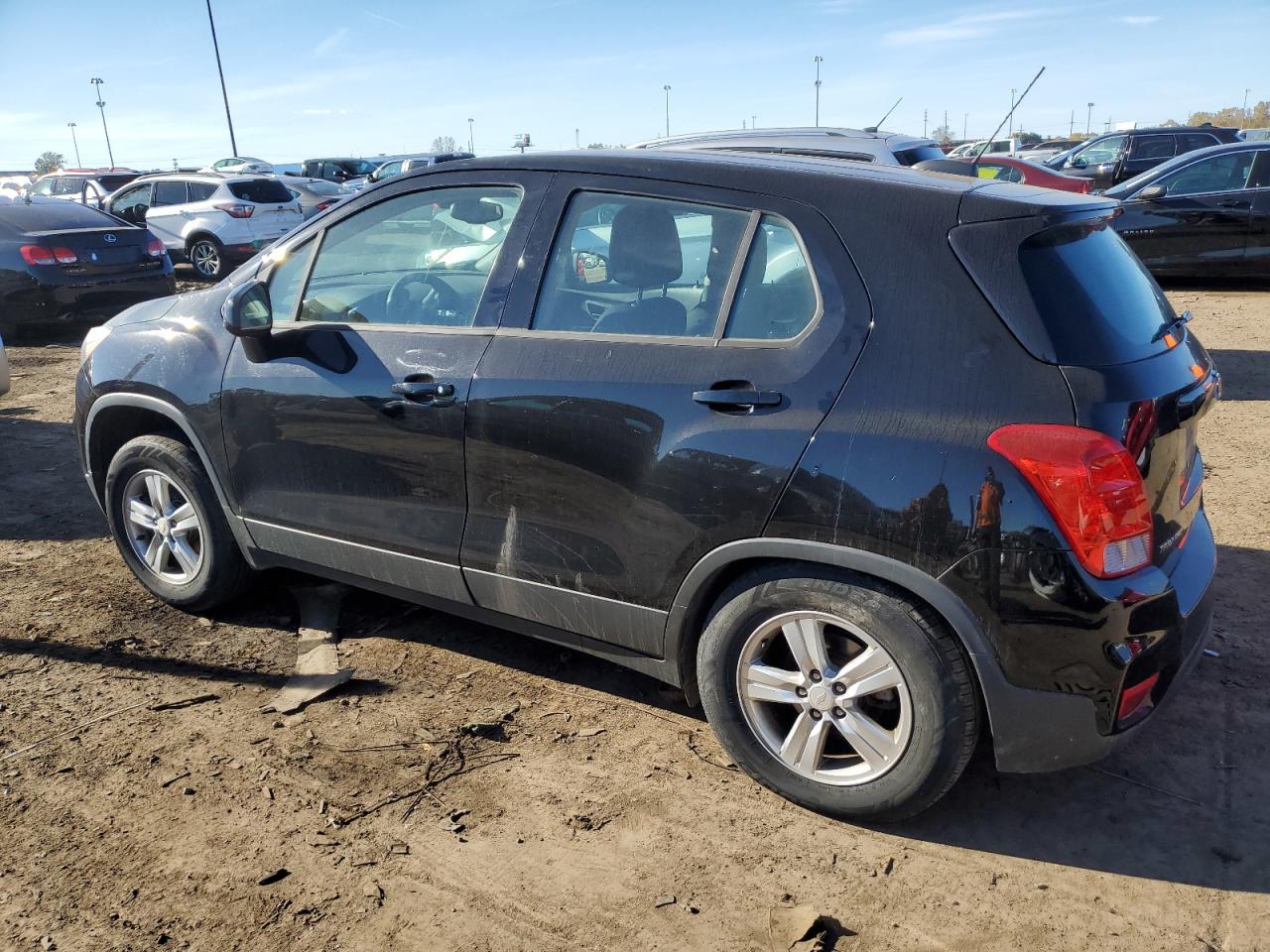 2018 Chevrolet Trax - Image 2