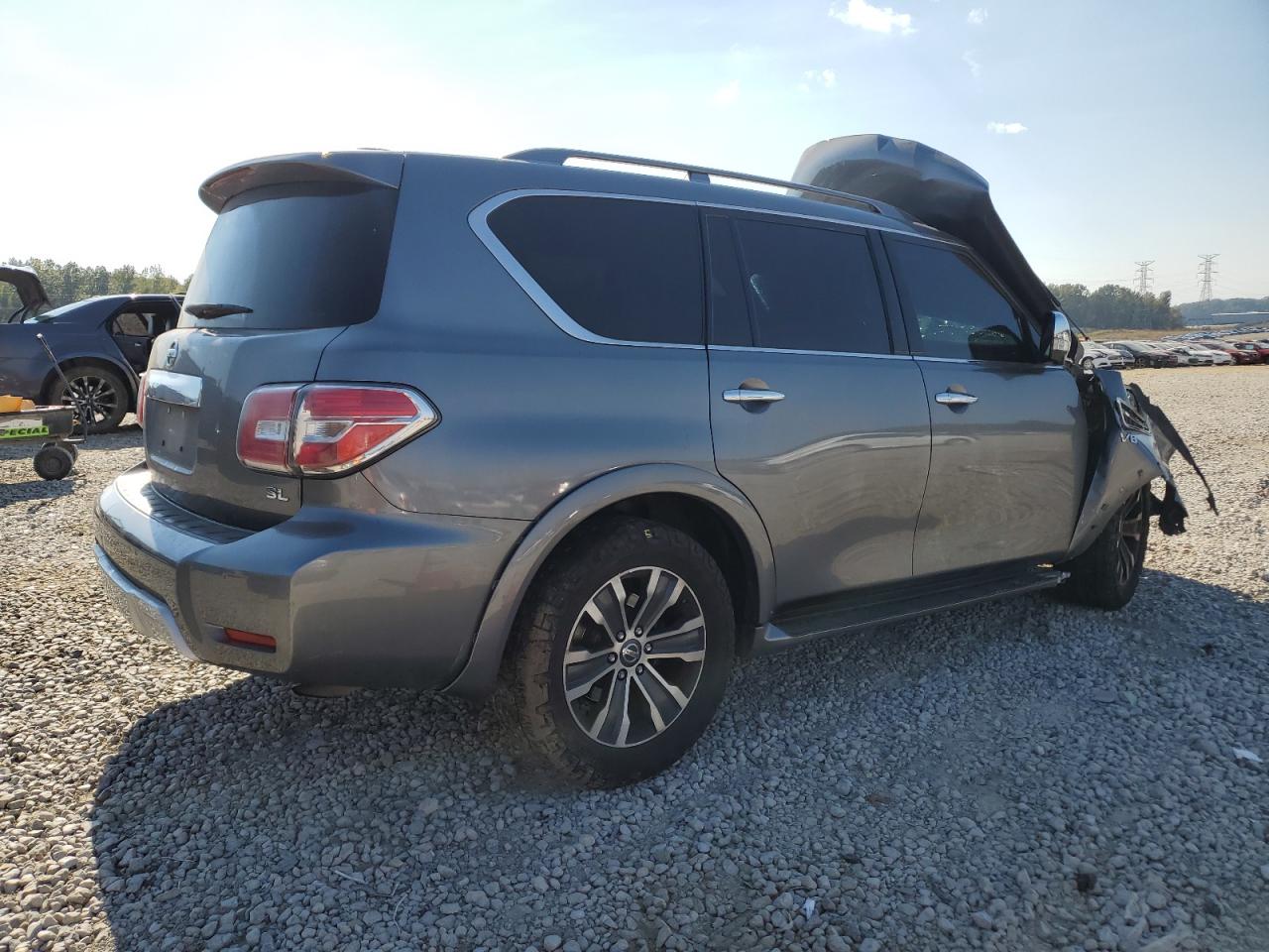 2018 Nissan Armada - Image 3