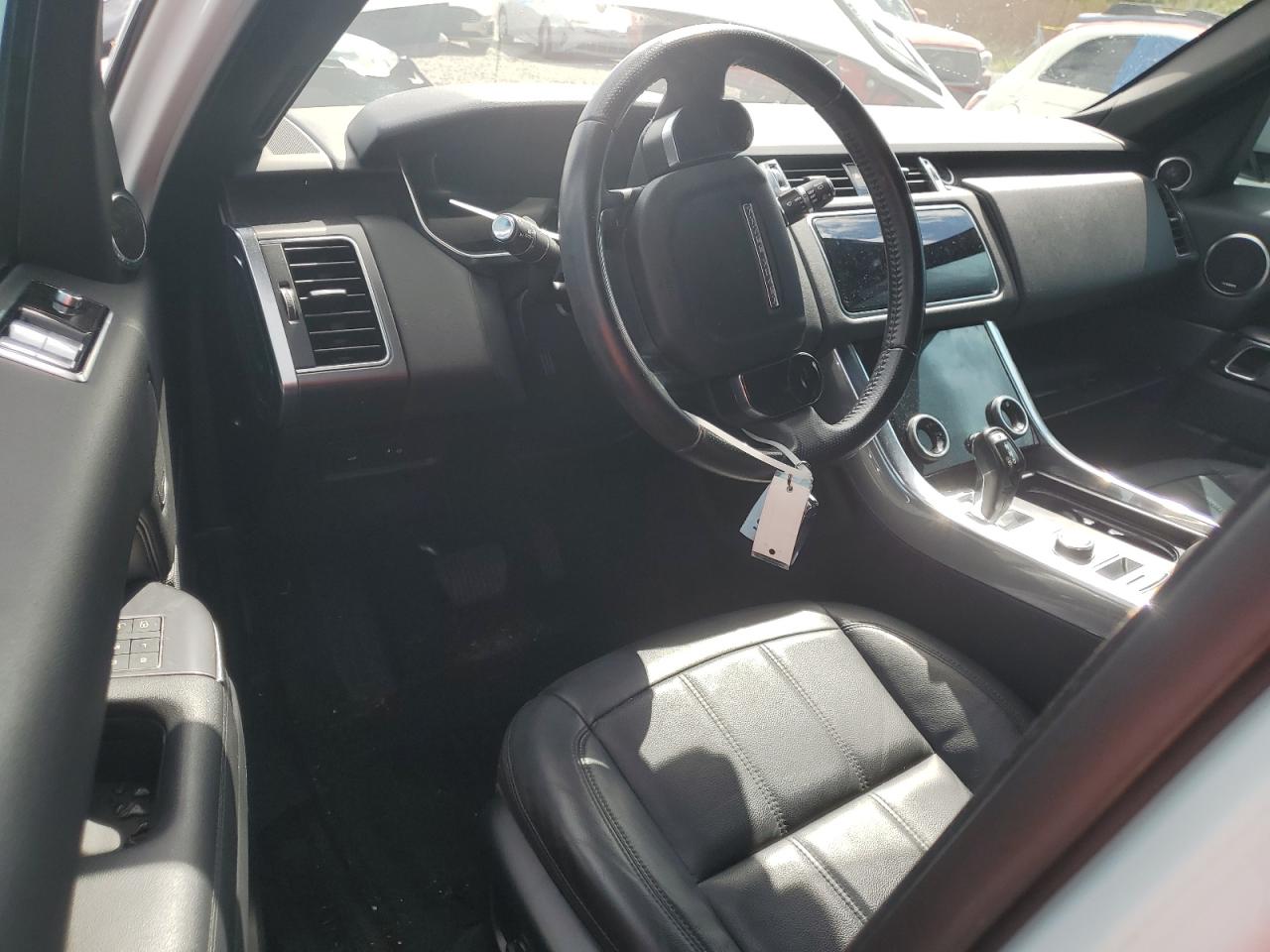 2020 Land Rover Range Rover - Image 8