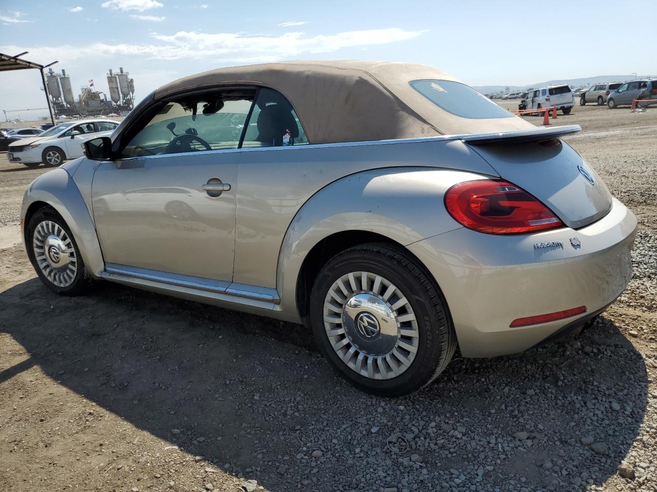 VIN 3VW5P7ATXDM820895 2013 VOLKSWAGEN BEETLE no.2