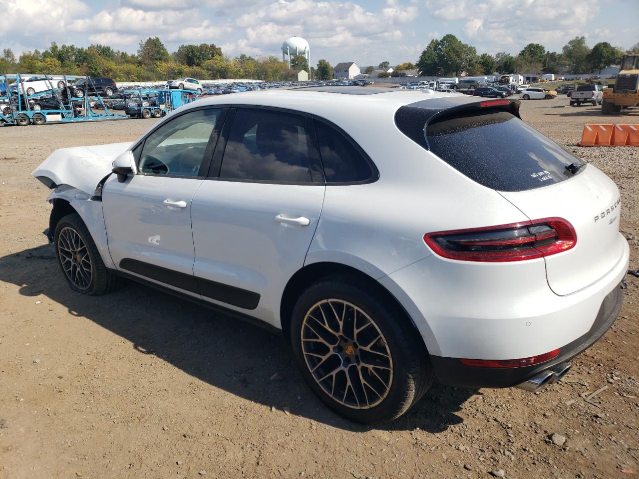 WP1AA2A52JLB23000 2018 Porsche Macan