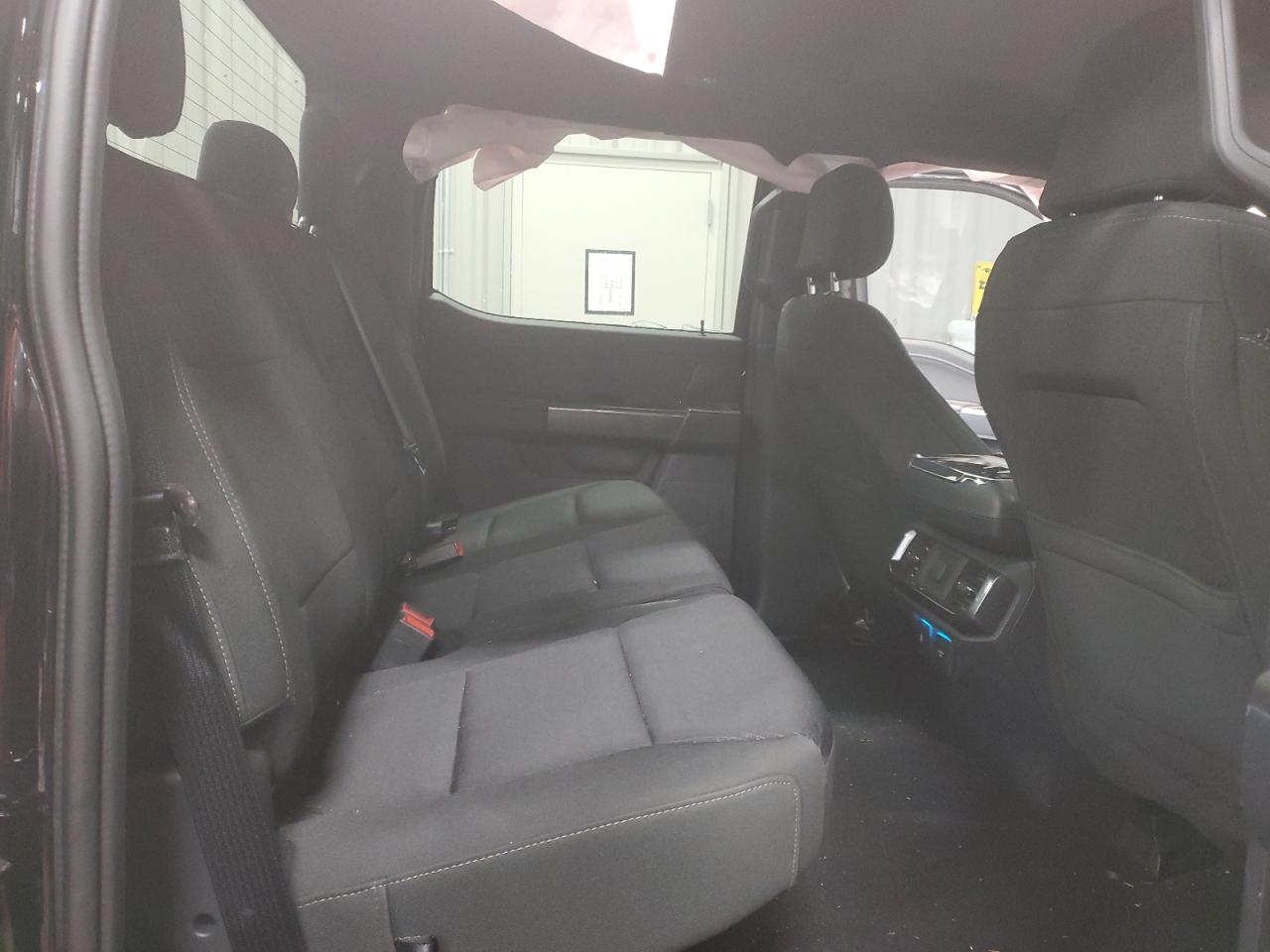 2023 Ford F-150 - Image 11