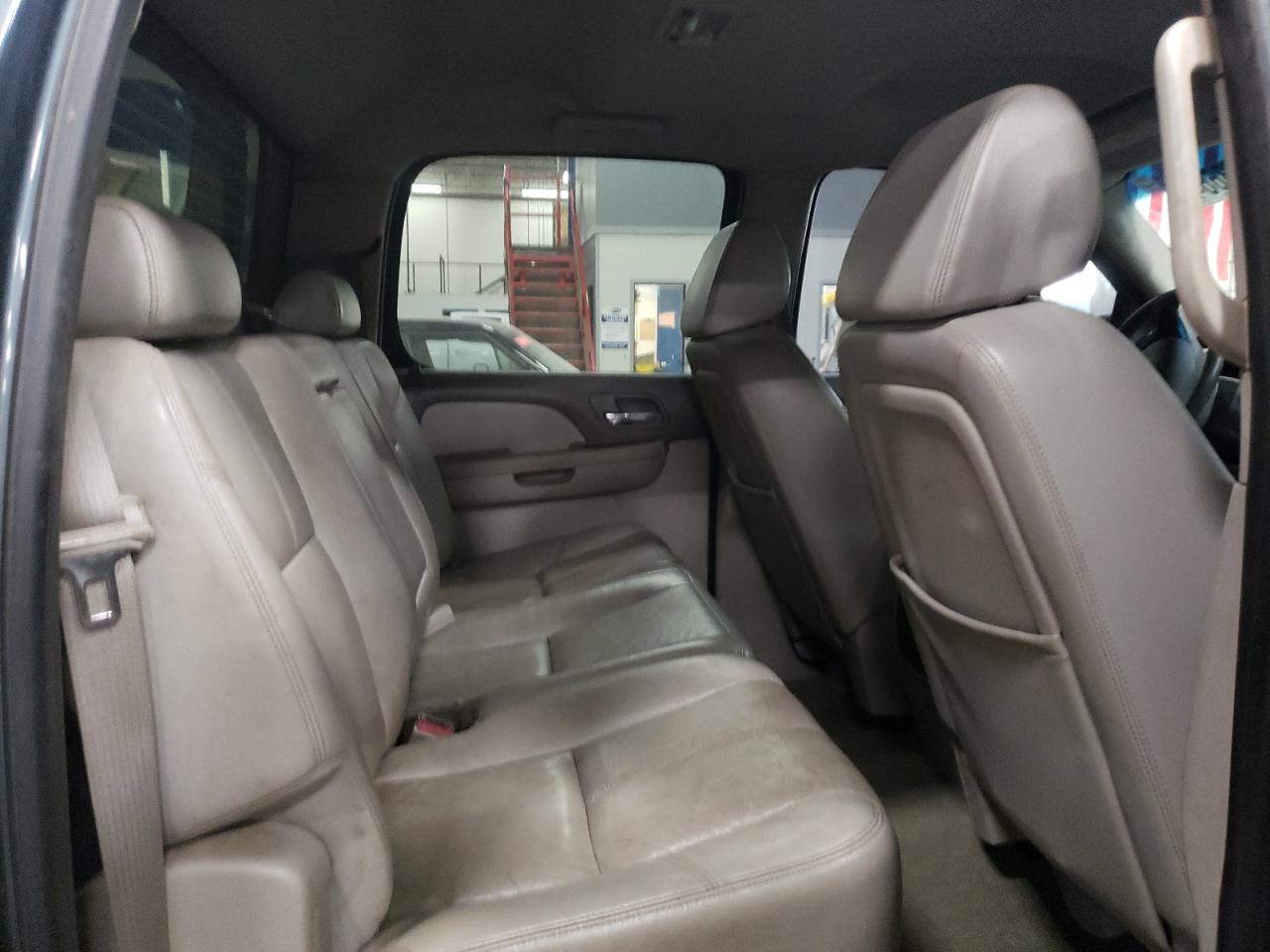2008 Chevrolet Silverado - Image 10