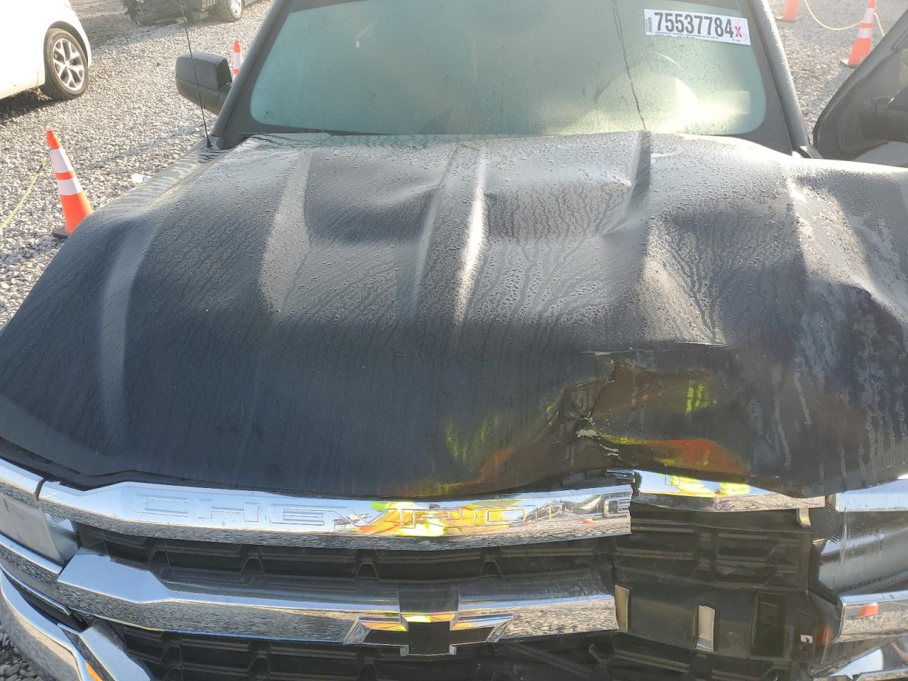 2016 Chevrolet Silverado - Image 11