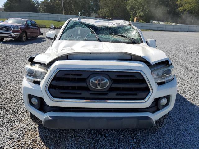  TOYOTA TACOMA 2018 Белый