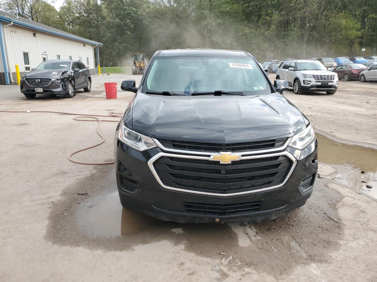 1GNERFKW8JJ251092 2018 Chevrolet Traverse Ls