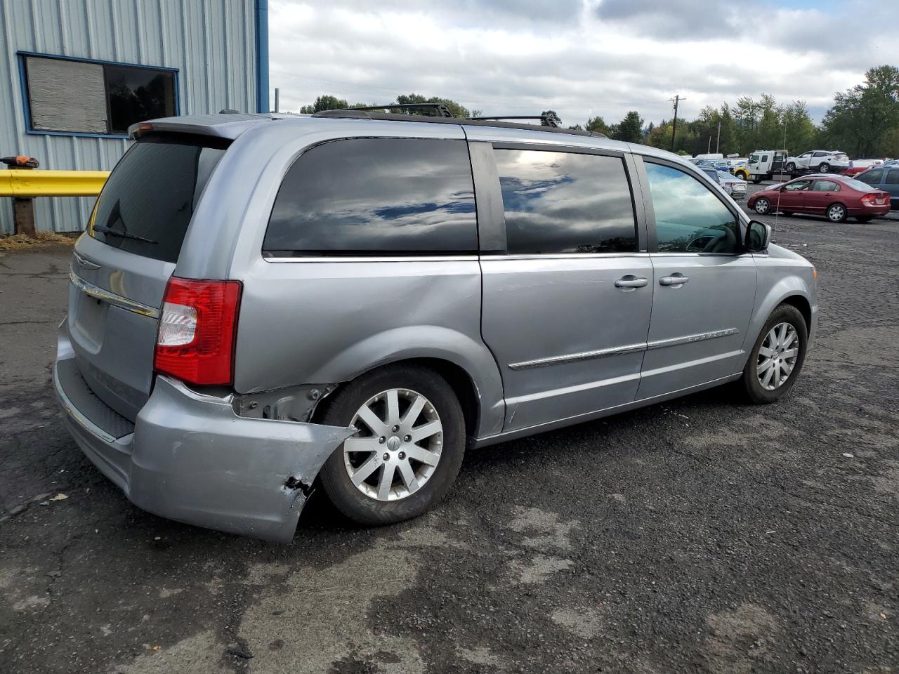 VIN 2C4RC1BG2ER317841 2014 CHRYSLER MINIVAN no.3