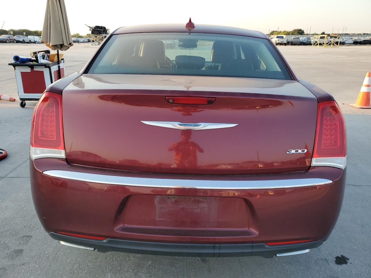 2C3CCAAGXGH167577 2016 Chrysler 300 Limited