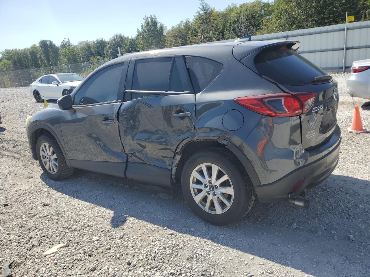 2016 Mazda CX-5 - Image 2